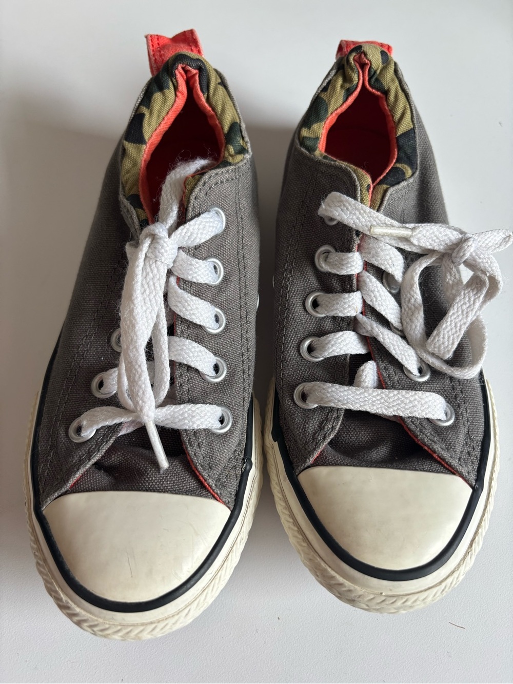 Converse Boys Low Top Lace Up Sneakers Gray Camo Orange Kids Size 12 School Play